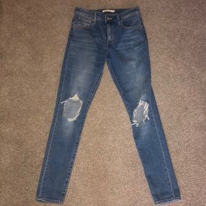Levi’s 721 High rise jeans